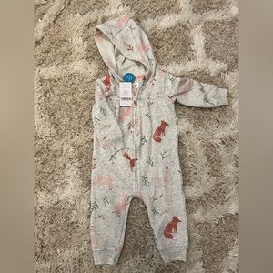 NWT fleece outfit for girls.